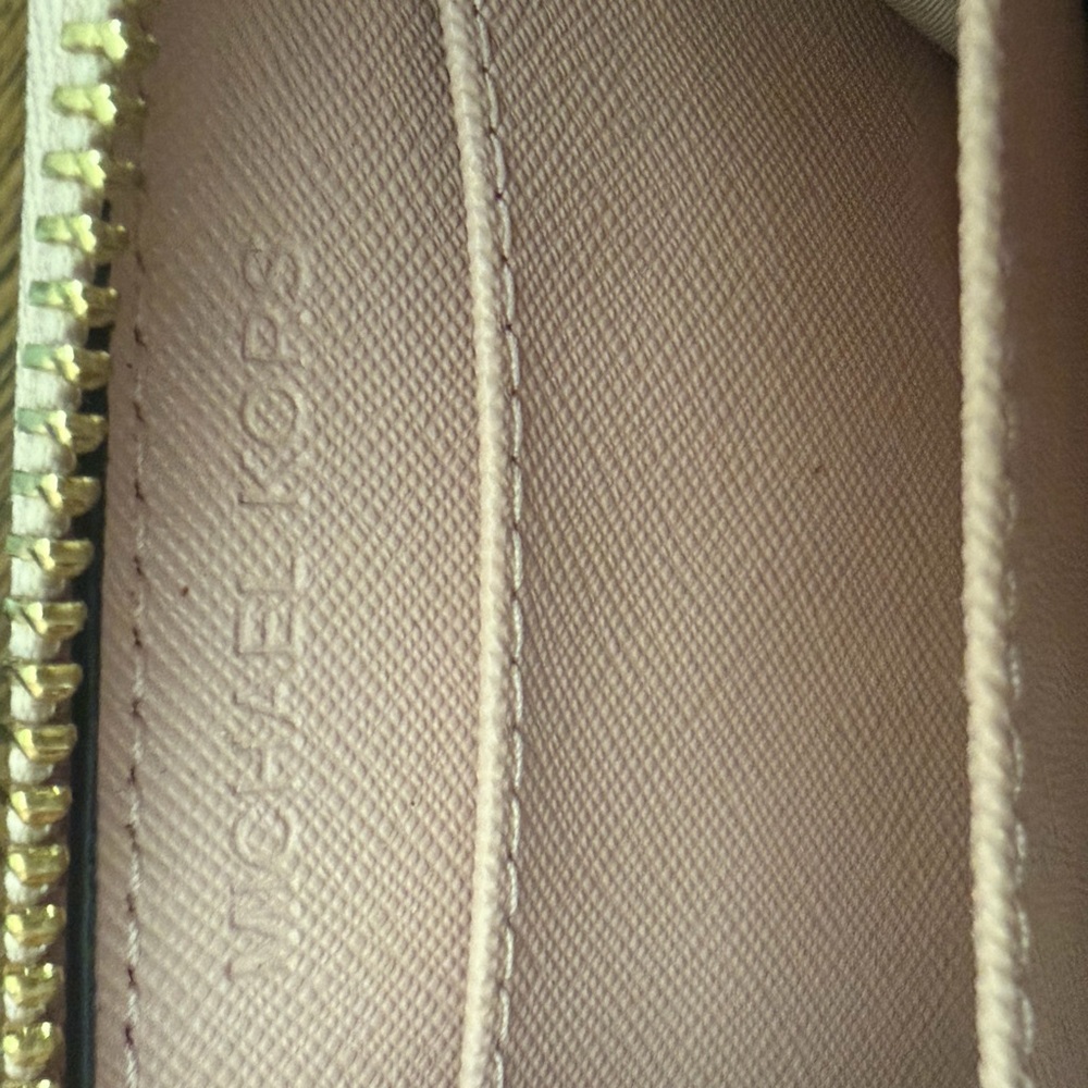 Michael Kors Blush Pink Zip Wallet